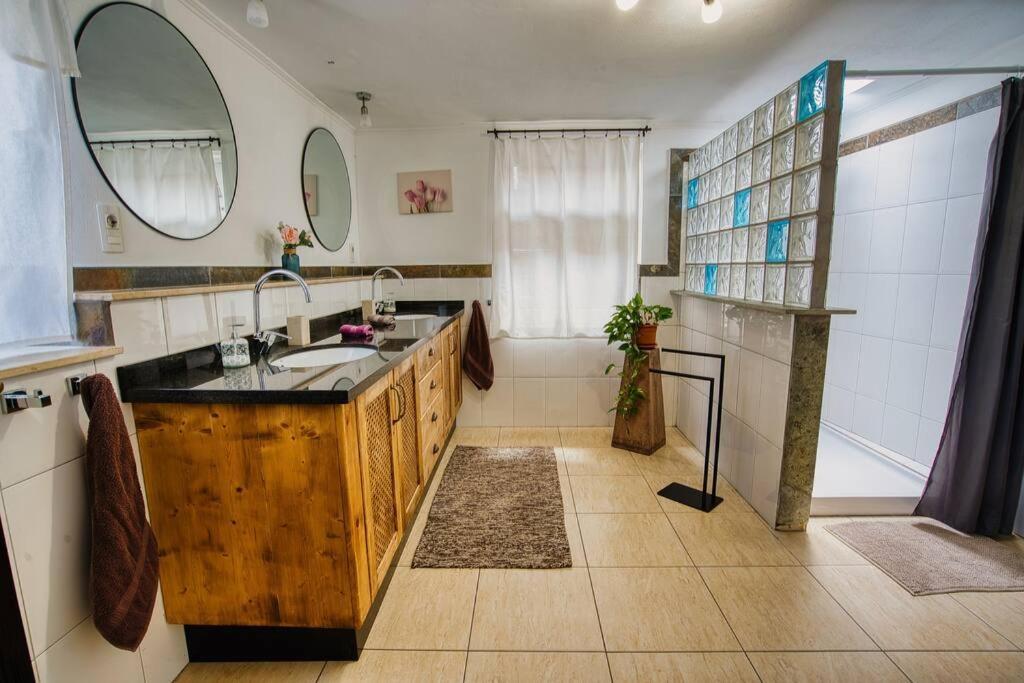 La Casa De Al Lado Villa เอลปาโซ ภายนอก รูปภาพ